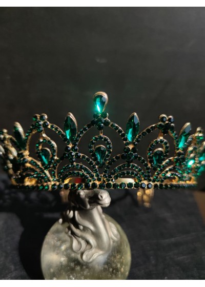 Официална тиара за коса с белгийски кристали в тъмно зелено и златно - Queen of Emeralds